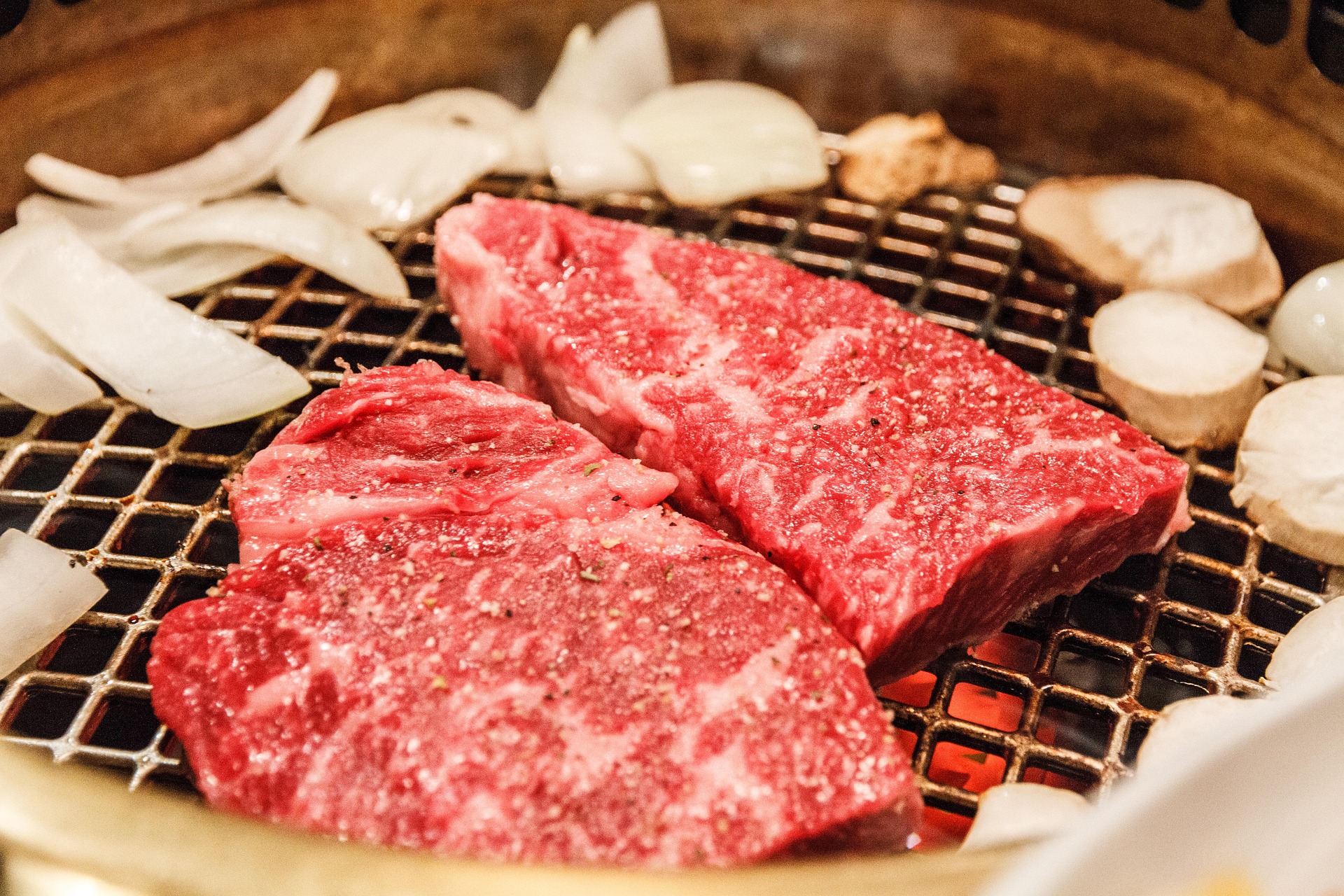 牛ハラミと牛サガリの違いとは？値段やカロリーの違いを解説
